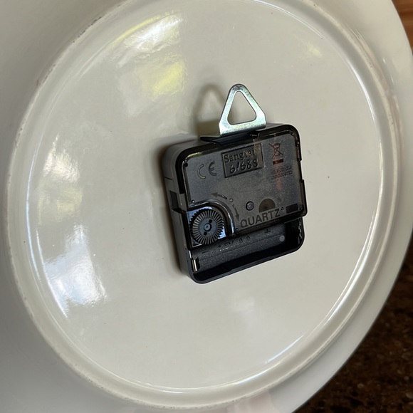 Plate Clock Beautiful Custom Made 11” Battery Operated - Picture 5 of 5